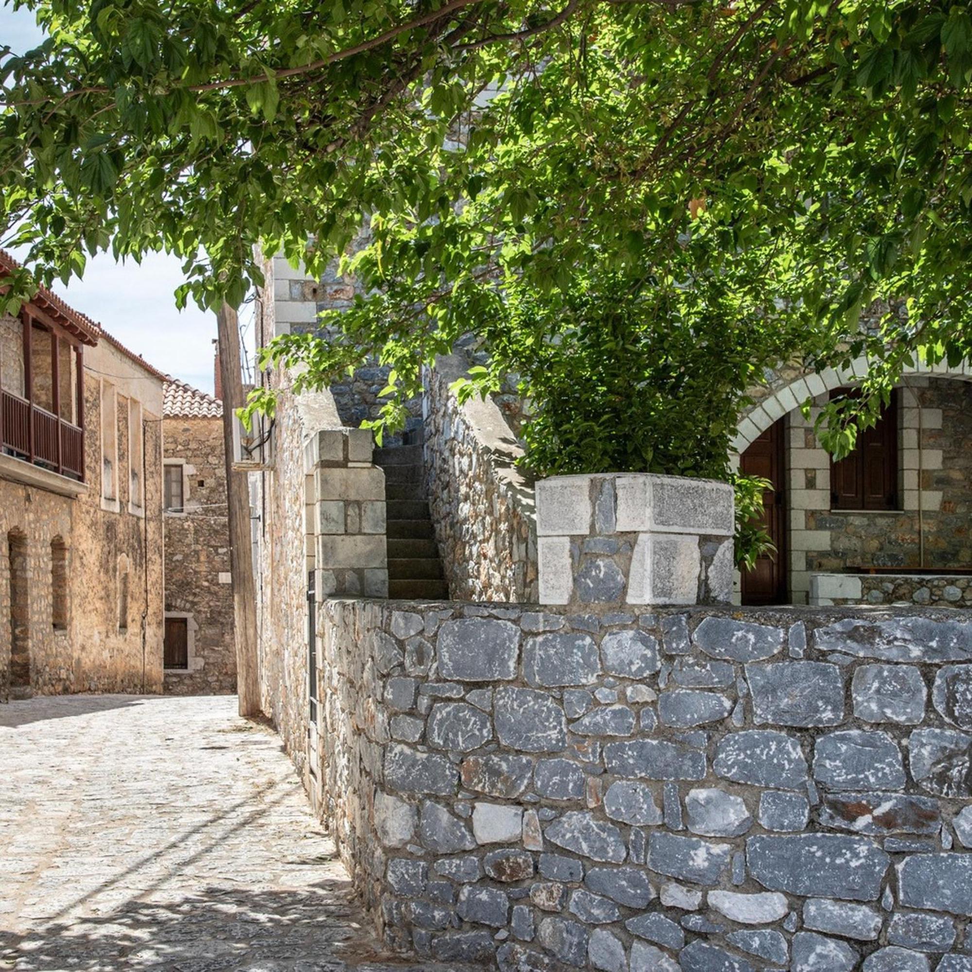 Korona Boutique Hotel Oitilon Bagian luar foto